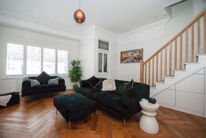 Photo 8- click for photo gallery